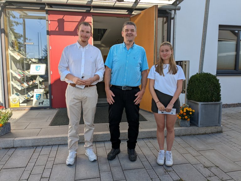 Einser Absolventen_Gruppenbild2 Einser Absolventen_Gruppenbild2